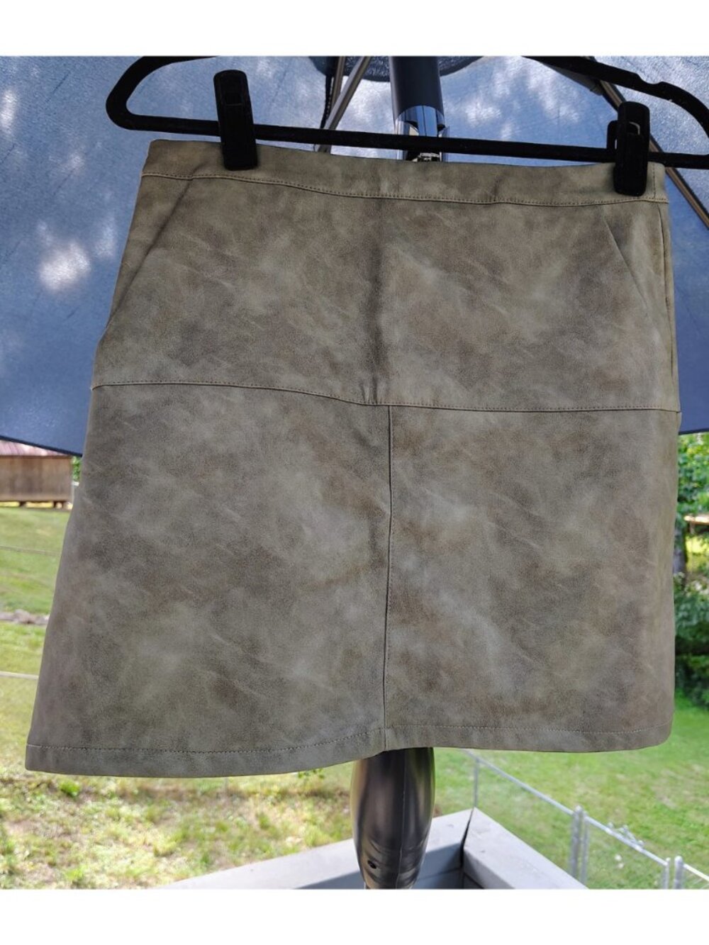 Shinestar Olive Taupe Faux Suede Mini Skirt Size M EUC